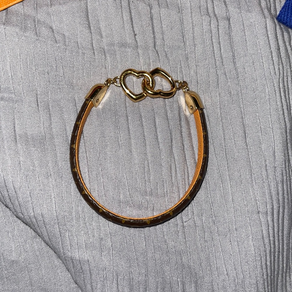 Louis vuttion heart charm bracelet